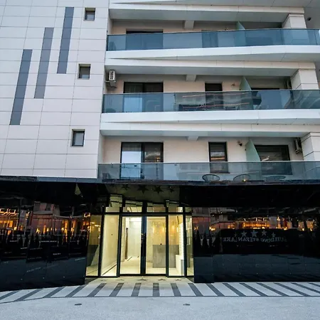 דירה Charming Flat By The Sea מאמאיה