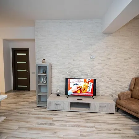 דירה Charming Flat By The Sea מאמאיה