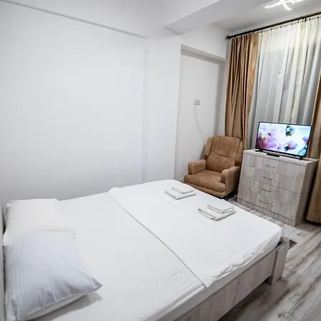 דירה Charming Flat By The Sea מאמאיה