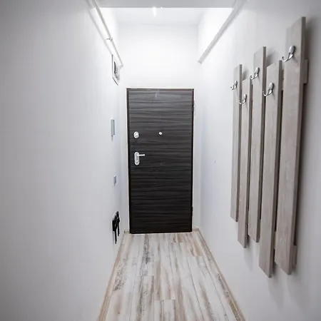 דירה Charming Flat By The Sea מאמאיה
