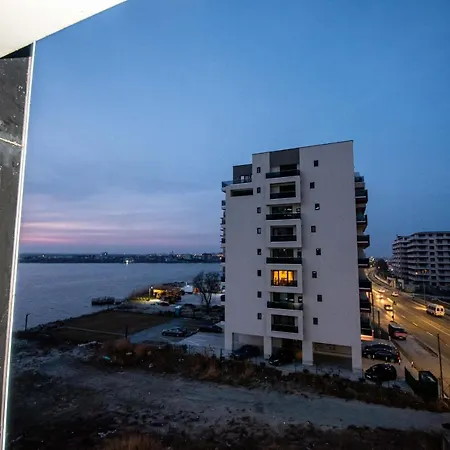 דירה Charming Flat By The Sea מאמאיה