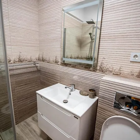 דירה Charming Flat By The Sea מאמאיה
