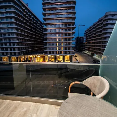 Charming Flat By The Sea מאמאיה